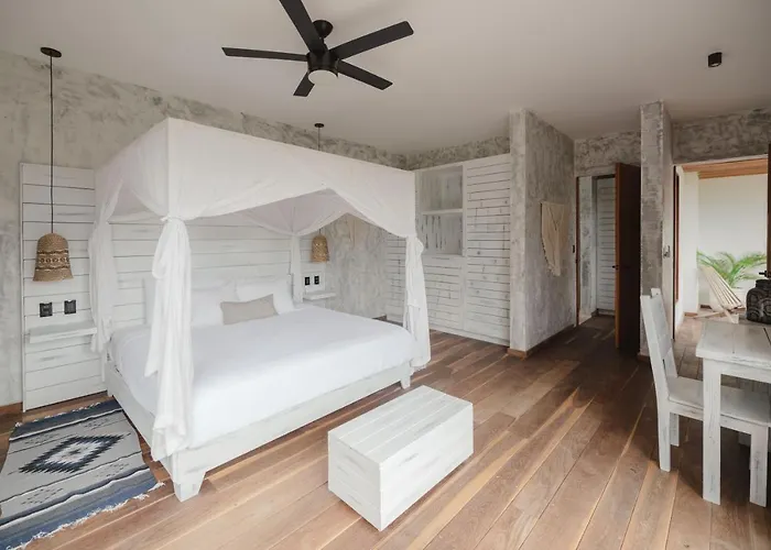 Kai Hotel 4*